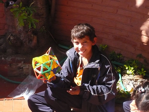 Polydron in Paraguay 1