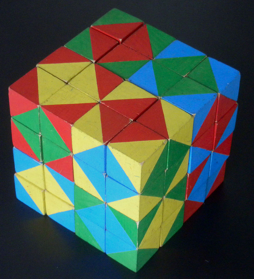 4-colour cube 7