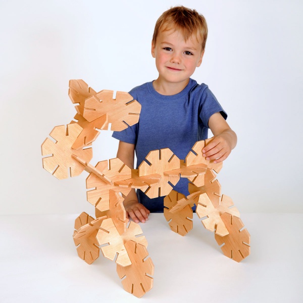 Wooden Octoplay